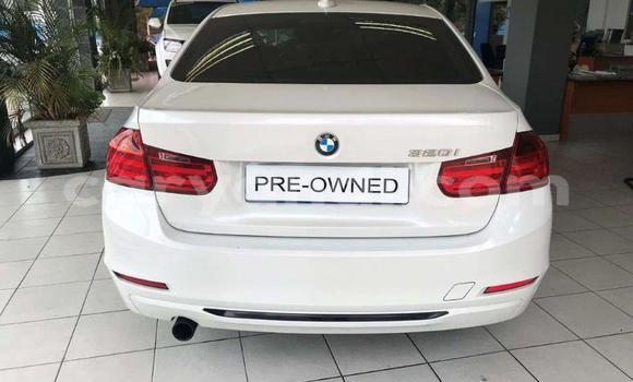 Acheter Occasion Voiture BMW 3–Series Blanc à Lusaka, Zambie Acheter Occasion Voiture BMW 3–Series Blanc à Lusaka, Zambie