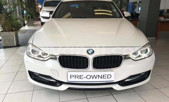 Acheter Occasion Voiture BMW 3–Series Blanc à Lusaka, Zambie Acheter Occasion Voiture BMW 3–Series Blanc à Lusaka, Zambie