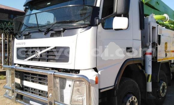 Acheter Occasion Utilitaire Iveco CURSOR Blanc à Kalabo, Occidental Acheter Occasion Utilitaire Iveco CURSOR Blanc à Kalabo, Occidental