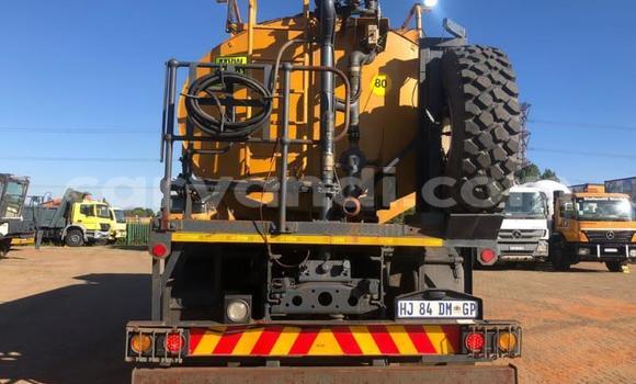 Acheter Occasion Utilitaire Mercedes–Benz 3331 Autre à Lusaka, Zambie Acheter Occasion Utilitaire Mercedes–Benz 3331 Autre à Lusaka, Zambie