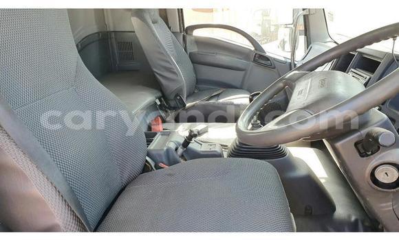 Buy Used Isuzu FTR 850 White Truck in Lusaka in Zambia Buy Used Isuzu FTR 850 White Truck in Lusaka in Zambia