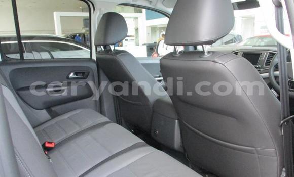 Buy Used Volkswagen Amarok White Car in Lusaka in Zambia Buy Used Volkswagen Amarok White Car in Lusaka in Zambia