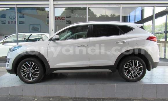 Acheter Occasion Voiture Hyundai Tucson Blanc à Choma, Du sud Acheter Occasion Voiture Hyundai Tucson Blanc à Choma, Du sud