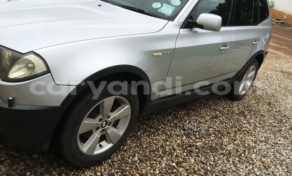 Acheter Occasion Voiture BMW X3 Gris à Lusaka, Zambie Acheter Occasion Voiture BMW X3 Gris à Lusaka, Zambie