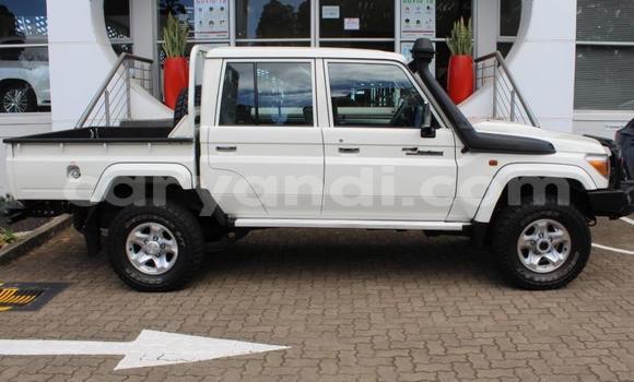 Tenga Tsaru Toyota Land Cruiser Zvimwe Mota in Chipata in Zambia Tenga Tsaru Toyota Land Cruiser Zvimwe Mota in Chipata in Zambia