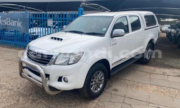 Buy Used Toyota Hilux White Car in Lusaka in Zambia Buy Used Toyota Hilux White Car in Lusaka in Zambia