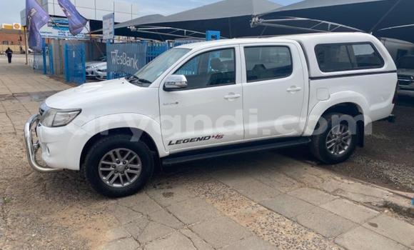 Buy Used Toyota Hilux White Car in Lusaka in Zambia Buy Used Toyota Hilux White Car in Lusaka in Zambia