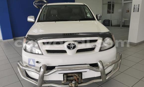 Buy Used Toyota Hilux White Car in Lusaka in Zambia Buy Used Toyota Hilux White Car in Lusaka in Zambia