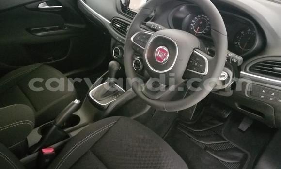 Acheter Occasion Voiture Fiat Tipo Blanc à Livingstone, Zambie Acheter Occasion Voiture Fiat Tipo Blanc à Livingstone, Zambie