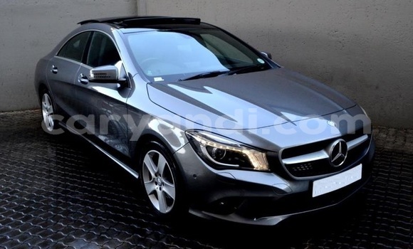 Nunua Ilio tumika Mercedes-Benz C-Classe Nyingine Gari ndani ya Zambezi nchini Kaskazini-Magharibi Nunua Ilio tumika Mercedes-Benz C-Classe Nyingine Gari ndani ya Zambezi nchini Kaskazini-Magharibi