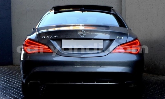 Nunua Ilio tumika Mercedes-Benz C-Classe Nyingine Gari ndani ya Zambezi nchini Kaskazini-Magharibi Nunua Ilio tumika Mercedes-Benz C-Classe Nyingine Gari ndani ya Zambezi nchini Kaskazini-Magharibi