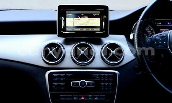 Nunua Ilio tumika Mercedes-Benz C-Classe Nyingine Gari ndani ya Zambezi nchini Kaskazini-Magharibi Nunua Ilio tumika Mercedes-Benz C-Classe Nyingine Gari ndani ya Zambezi nchini Kaskazini-Magharibi