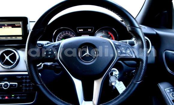 Nunua Ilio tumika Mercedes-Benz C-Classe Nyingine Gari ndani ya Zambezi nchini Kaskazini-Magharibi Nunua Ilio tumika Mercedes-Benz C-Classe Nyingine Gari ndani ya Zambezi nchini Kaskazini-Magharibi