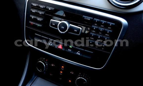 Nunua Ilio tumika Mercedes-Benz C-Classe Nyingine Gari ndani ya Zambezi nchini Kaskazini-Magharibi Nunua Ilio tumika Mercedes-Benz C-Classe Nyingine Gari ndani ya Zambezi nchini Kaskazini-Magharibi