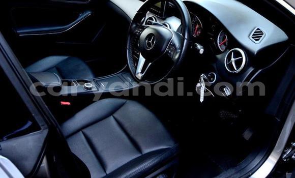 Nunua Ilio tumika Mercedes-Benz C-Classe Nyingine Gari ndani ya Zambezi nchini Kaskazini-Magharibi Nunua Ilio tumika Mercedes-Benz C-Classe Nyingine Gari ndani ya Zambezi nchini Kaskazini-Magharibi