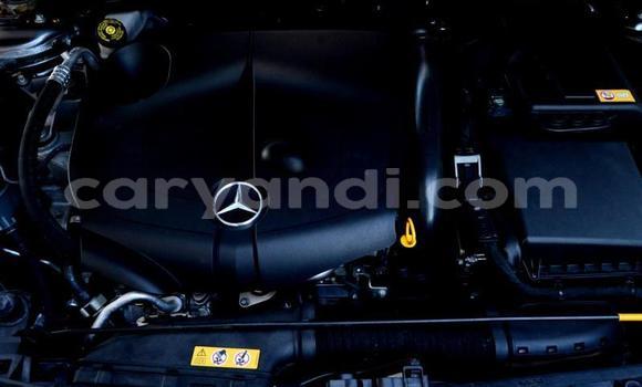 Nunua Ilio tumika Mercedes-Benz C-Classe Nyingine Gari ndani ya Zambezi nchini Kaskazini-Magharibi Nunua Ilio tumika Mercedes-Benz C-Classe Nyingine Gari ndani ya Zambezi nchini Kaskazini-Magharibi