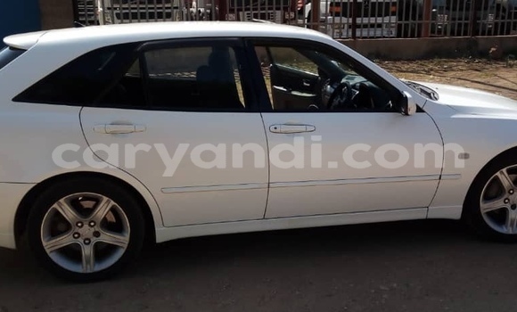 Buy Used Toyota Altezza White Car in Lusaka in Zambia Buy Used Toyota Altezza White Car in Lusaka in Zambia