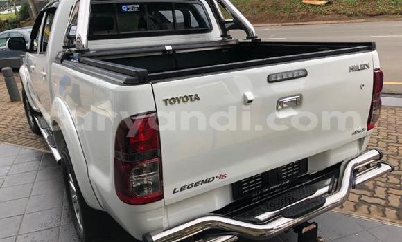 Tenga Tsaru Toyota Hilux Zvimwe Mota in Kabwe in Zambia Tenga Tsaru Toyota Hilux Zvimwe Mota in Kabwe in Zambia