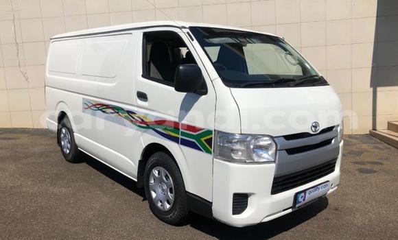Acheter Occasion Voiture Toyota Hiace Blanc à Kabwe, Zambie Acheter Occasion Voiture Toyota Hiace Blanc à Kabwe, Zambie