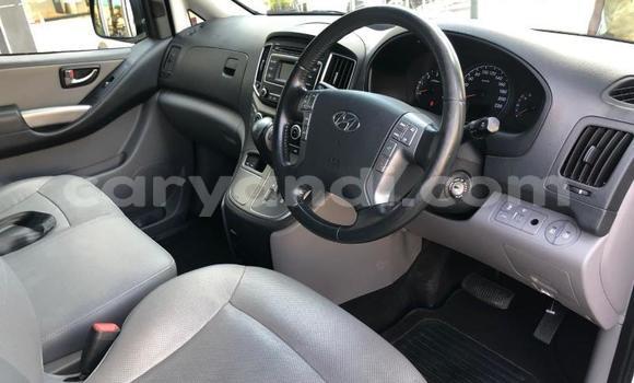 Tenga Tsaru Hyundai H1 Chena Mota in Kabwe in Zambia Tenga Tsaru Hyundai H1 Chena Mota in Kabwe in Zambia