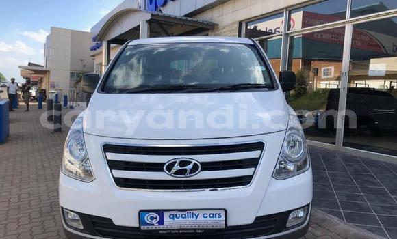 Tenga Tsaru Hyundai H1 Chena Mota in Kabwe in Zambia Tenga Tsaru Hyundai H1 Chena Mota in Kabwe in Zambia