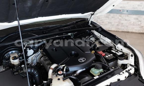 Acheter Occasion Voiture Toyota Hilux Blanc à Lusaka, Zambie Acheter Occasion Voiture Toyota Hilux Blanc à Lusaka, Zambie