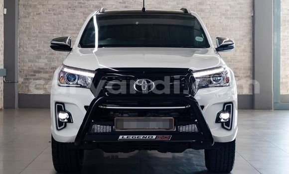 Acheter Occasion Voiture Toyota Hilux Blanc à Lusaka, Zambie Acheter Occasion Voiture Toyota Hilux Blanc à Lusaka, Zambie