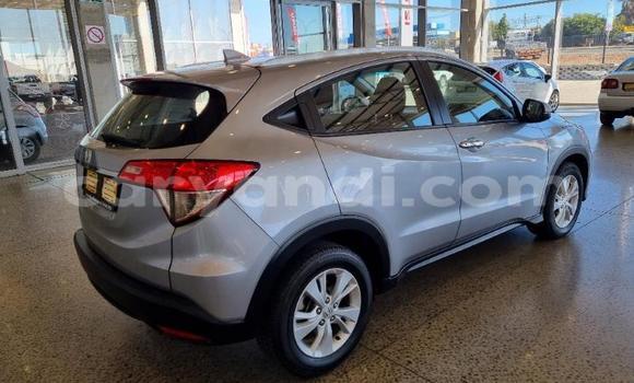 Acheter Occasion Voiture Honda HR–V Blanc à Lusaka, Zambie Acheter Occasion Voiture Honda HR–V Blanc à Lusaka, Zambie