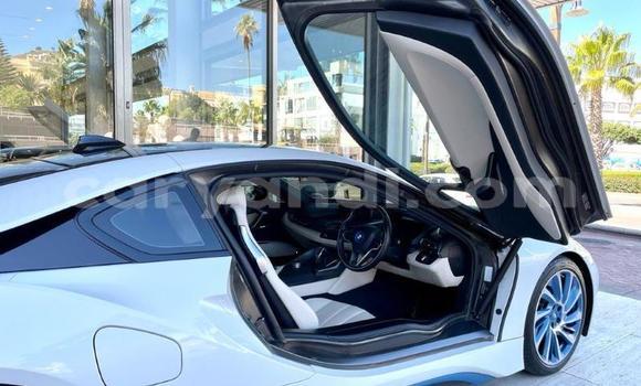 Acheter Occasion Voiture BMW i8 Bleu à Lusaka, Zambie Acheter Occasion Voiture BMW i8 Bleu à Lusaka, Zambie