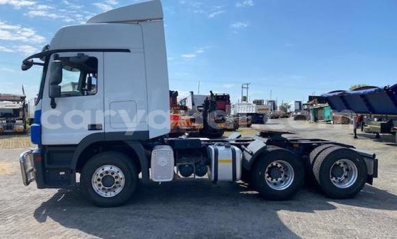Tenga Tsaru Mercedes–Benz 2644 Chena Rori in Lusaka in Zambia Tenga Tsaru Mercedes–Benz 2644 Chena Rori in Lusaka in Zambia