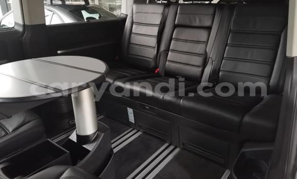 Buy Used Volkswagen Caravelle Silver Car in Lusaka in Zambia Buy Used Volkswagen Caravelle Silver Car in Lusaka in Zambia