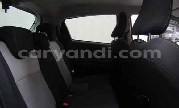 Acheter Occasion Voiture Toyota Yaris Blanc à Lusaka, Zambie Acheter Occasion Voiture Toyota Yaris Blanc à Lusaka, Zambie