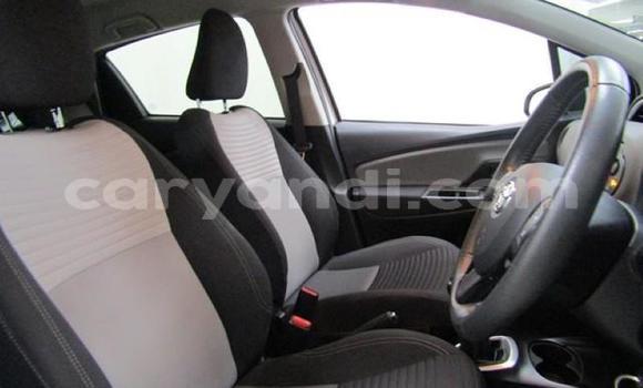 Acheter Occasion Voiture Toyota Yaris Blanc à Lusaka, Zambie Acheter Occasion Voiture Toyota Yaris Blanc à Lusaka, Zambie