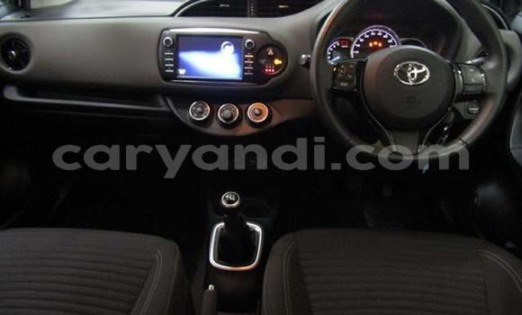 Acheter Occasion Voiture Toyota Yaris Blanc à Lusaka, Zambie Acheter Occasion Voiture Toyota Yaris Blanc à Lusaka, Zambie