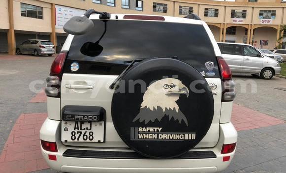 Acheter Occasion Voiture Toyota Prado Blanc à Lusaka, Zambie Acheter Occasion Voiture Toyota Prado Blanc à Lusaka, Zambie