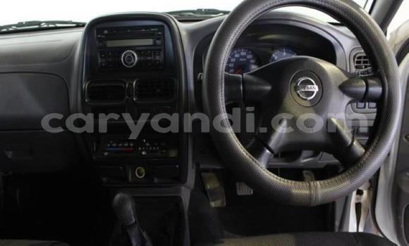 Acheter Occasion Voiture Nissan NP 300 Blanc à Livingstone, Zambie Acheter Occasion Voiture Nissan NP 300 Blanc à Livingstone, Zambie