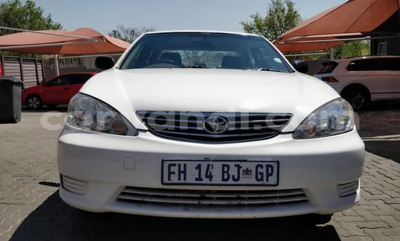 Acheter Occasion Voiture Toyota Camry Blanc à Lusaka, Zambie Acheter Occasion Voiture Toyota Camry Blanc à Lusaka, Zambie