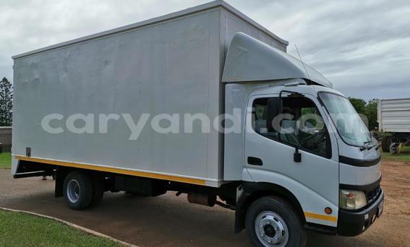 Buy Used Hino 300 Series White Truck in Chipata in Zambia Buy Used Hino 300 Series White Truck in Chipata in Zambia