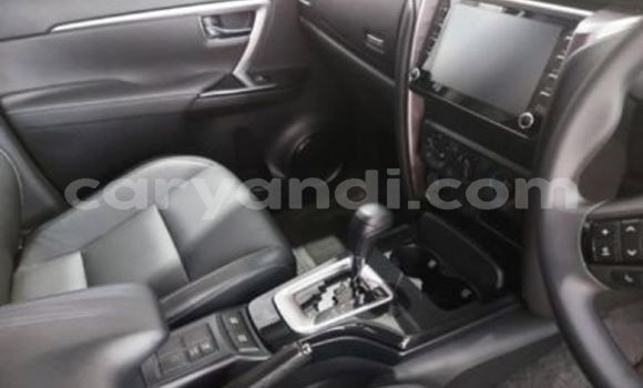 Acheter Occasion Voiture Toyota Fortuner Gris à Lusaka, Zambie Acheter Occasion Voiture Toyota Fortuner Gris à Lusaka, Zambie