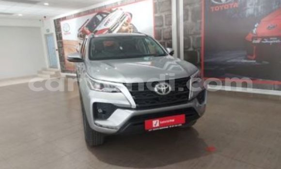 Acheter Occasion Voiture Toyota Fortuner Gris à Lusaka, Zambie Acheter Occasion Voiture Toyota Fortuner Gris à Lusaka, Zambie