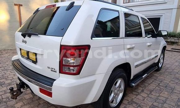 Buy Used Jeep Grand Cherokee White Car in Zambezi in North-Western Buy Used Jeep Grand Cherokee White Car in Zambezi in North-Western