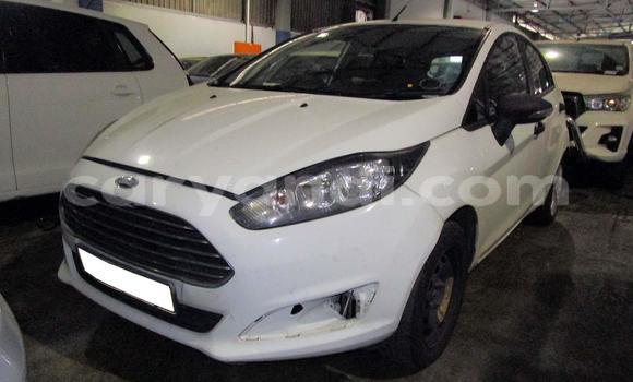 Acheter Occasion Voiture Ford Fiesta Blanc à Chinsali, Nord