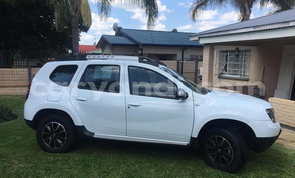 Acheter Occasion Voiture Renault Duster Blanc à Chipata, Zambie Acheter Occasion Voiture Renault Duster Blanc à Chipata, Zambie