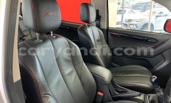 Buy Used Isuzu D–MAX Silver Car in Kitwe in Zambia Buy Used Isuzu D–MAX Silver Car in Kitwe in Zambia