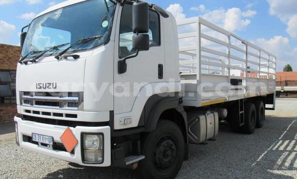 Buy Used Isuzu FTR 850 White Truck in Chingola in Zambia Buy Used Isuzu FTR 850 White Truck in Chingola in Zambia