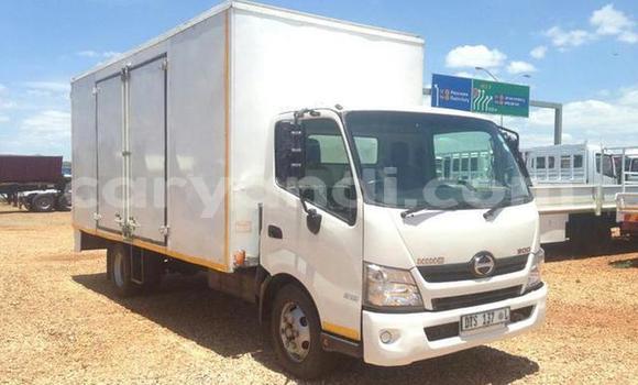 Buy Used Hino 300 Series White Truck in Senanga in Western Buy Used Hino 300 Series White Truck in Senanga in Western