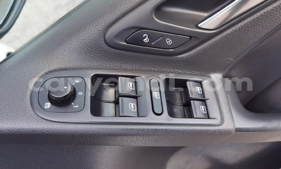 Acheter Occasion Voiture Volkswagen Golf Blanc à Zambèze, Nord-Ouest Acheter Occasion Voiture Volkswagen Golf Blanc à Zambèze, Nord-Ouest