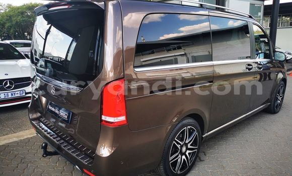 Acheter Occasion Voiture Mercedes‒Benz V-klasse Autre à Zambèze, Nord-Ouest Acheter Occasion Voiture Mercedes‒Benz V-klasse Autre à Zambèze, Nord-Ouest