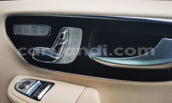 Acheter Occasion Voiture Mercedes‒Benz V-klasse Autre à Zambèze, Nord-Ouest Acheter Occasion Voiture Mercedes‒Benz V-klasse Autre à Zambèze, Nord-Ouest