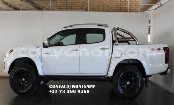 Buy Used Isuzu D–MAX White Car in Zambezi in North-Western Buy Used Isuzu D–MAX White Car in Zambezi in North-Western